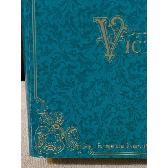 Victorian Elegance Barbie 1994 Mattel 12579 NRFB Red Fur Trim Coat - Picture 5 of 16